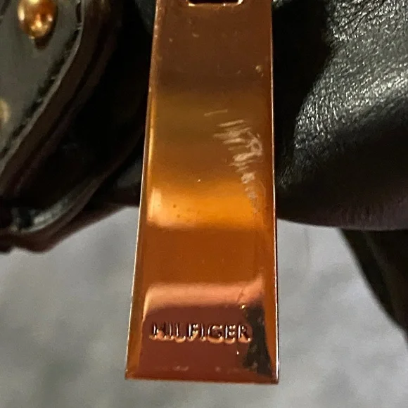 Tommy Hilfiger Black handbag EUC - Picture 3 of 12